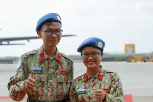 Video: Vợ chồng bác sĩ trẻ đi gìn giữ hòa bình ở Nam Sudan