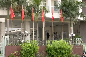 Video: Nhà trường nói gì vụ bảo vệ dân phố đánh 2 thiếu niên?