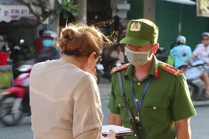 Video: Đường có biển cấm vẫn vô tư lưu thông ở Cần Thơ