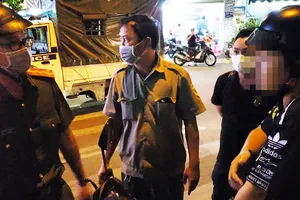 Video: Đã đợt dịch thứ 4 nhưng người dân vẫn quên khẩu trang