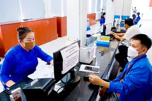 Video: Ngày đầu mở bán vé tàu Tết Nhâm Dần, ga Sài Gòn đìu hiu vắng khách