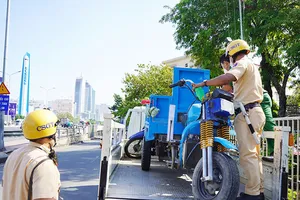 Xử lý xe thô sơ, 3-4 bánh: Bị phạt hoài nên xem bình thường