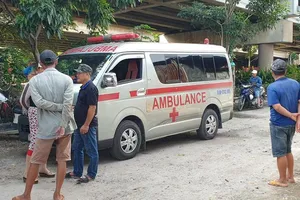 Video: Phát hiện thi thể người đàn ông nghi nhảy cầu cách đây 2 ngày