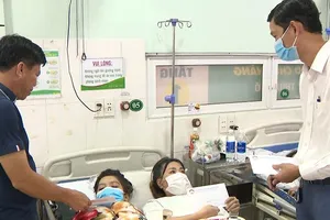 Video: Hỗ trợ cho gia đình người tử vong và bị thương trong vụ cháy quán karaoke ở Bình Dương