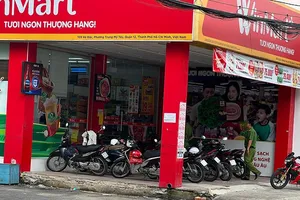 TP.HCM: Bắt giữ nghi phạm dùng súng cướp tiền ở cửa hàng tiện lợi