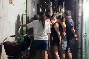 Video: 2 người sống cùng dãy trọ xô xát nhau, 1 người chết, 1 người nguy kịch