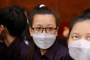 Video: Bị cáo chỉ đạo đập xe đoàn cưỡng chế xin giảm nhẹ mức án