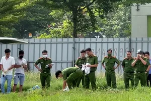 Video: Phát hiện thi thể cháy đen tại bãi đất trống