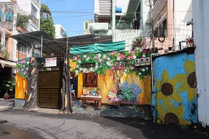 TP.HCM: Đã có cách làm hay để tránh nạn vẽ bậy trên đường phố 