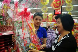 Siêu thị Co.opmart giới thiệu 48 mẫu giỏ quà tết