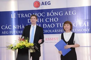AEG TRAO HỌC BỔNG CHO NHÀ LÃNH ĐẠO TƯƠNG LAI