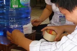 Nhiều mẫu nước uống đóng bình không đạt