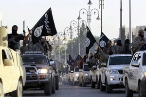 Syria: phát hiện hố chôn 230 người do IS sát hại