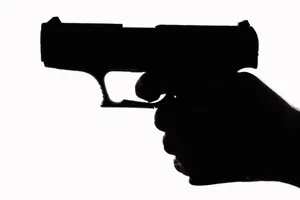 Mỹ: Cựu cảnh sát bắn vợ cũ, sếp cũ rồi tự sát