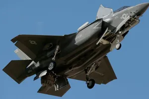 Siêu máy bay F-35 của Mỹ liên tục gặp lỗi