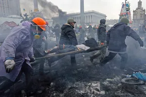  Ba Lan đào tạo xạ thủ giết người biểu tình Ukraine