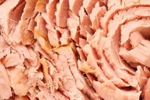 Người đàn ông bị nấu chín cùng 5 tấn cá ngừ