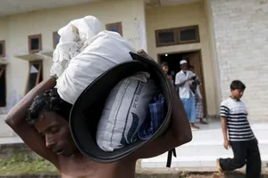 Ngư dân Indonesia được lệnh bỏ mặc thuyền nhân