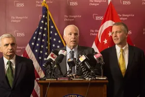 John McCain: Cần dỡ bỏ cấm vận vũ khí sát thương cho Việt Nam