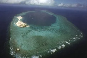 Phát hiện bảng và phao khắc chữ Trung Quốc ở Trường Sa