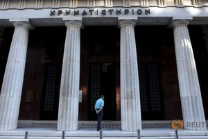 Ngân hàng Hy Lạp sẽ 'hết sạch' tiền mặt trong 2 ngày tới