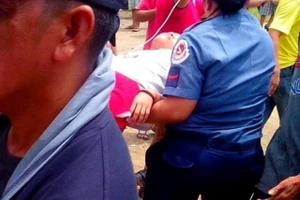 Hơn 1300 học sinh Philippines nhập viện vì ăn kẹo nhiễm độc