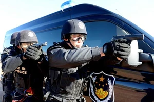 Công dân Nam Phi bị giam ở Nội Mông, nghi âm mưu khủng bố