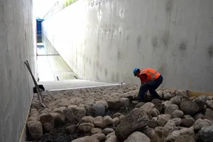 Hà Lan tạo sóng nhân tạo lớn nhất thế giới, thử sức đê sóng thần