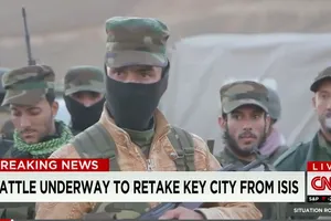 Lực lượng Kurd tấn công IS, chặn đường tiếp tế huyết mạch