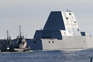 ‘Quái vật’ khu trục của Mỹ lần đầu ra khơi