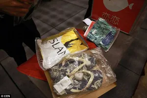 Công ty TQ thưởng búp bê tình dục thay cho tiền tết