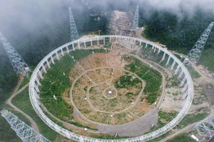 Trung Quốc di dời 9.000 dân để xây kính viễn vọng khổng lồ