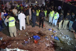 Taliban đánh bom đẫm máu, hơn 65 người thiệt mạng