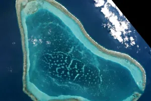 Trung Quốc sẽ xây thêm đảo nhân tạo, đường băng trái phép ở biển Đông