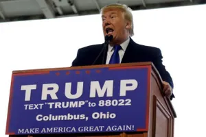 Donald Trump sẽ học tập 'gom bạc lẻ' như Bernie Sanders