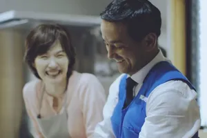 Chính trị gia Nhật Bản 'gây bão' với clip 'bụng bầu'