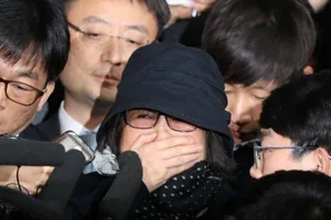 Nhiều đại gia Hàn Quốc dính đến 'bà đồng' Choi Soon-sil