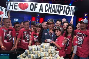 Người Việt trên đất Mỹ vô địch giải Poker 8 triệu USD