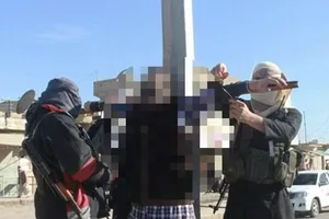 30 dân thường bị IS hành quyết bằng chích điện