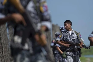 Hơn 3000 dân Myanmar chạy qua Trung Quốc lánh nạn