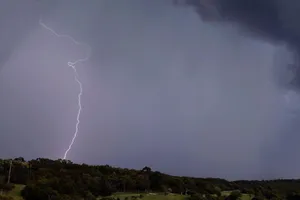 Bão sấm sét gây suyễn quái lạ làm 8.500 người ngã bệnh