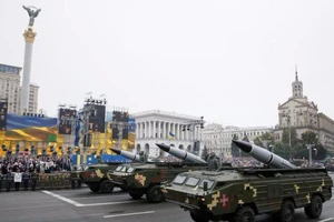 Thử tên lửa sát Crimea, Ukraine lên tiếng xoa dịu Nga