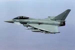 Chiến đấu cơ Anh sẽ bay qua bầu trời Biển Đông