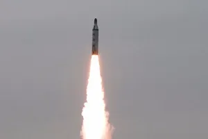 Triều Tiên sắp chế tạo được tên lửa bắn tới Seattle?