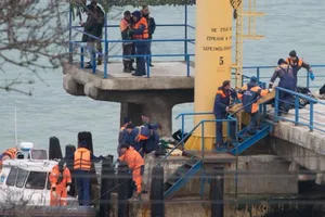 Hơn 3.000 người tìm kiếm máy bay Nga gặp nạn