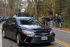 Máy bay chở 35 nhà ngoại giao bị trục xuất rời Mỹ