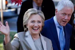 Vợ chồng Clinton sẽ dự lễ nhậm chức của ông Trump