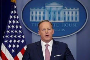 Nhà Trắng thề sẽ ngăn Trung Quốc chiếm đảo ở biển Đông