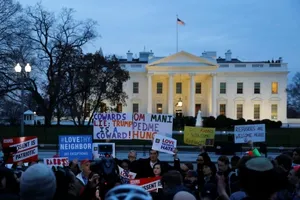 Sắc lệnh nhập cư mới của Trump lại có nguy cơ bị kiện