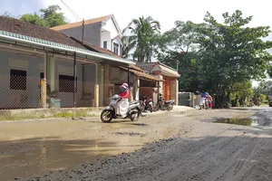 Chùm ảnh dân khốn khổ 'vạ lây' vì cao tốc Đà Nẵng - Quảng Ngãi